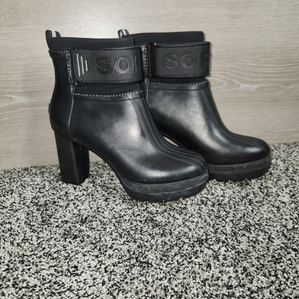 Sorel Medina III Boots Women 8.5 Black Rubber Rain Booties Ankle Platform Chunky